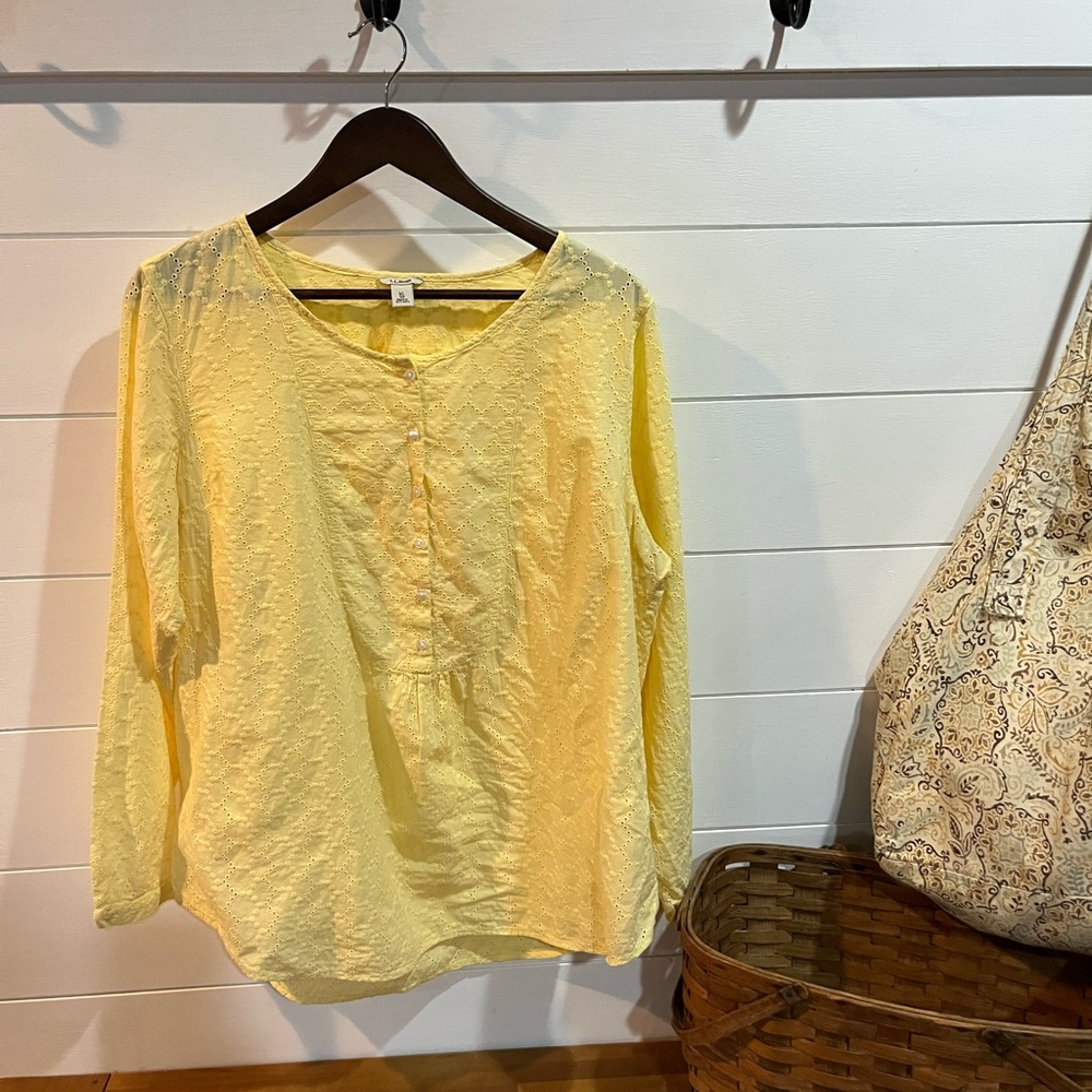 L.L.bean 100% cotton lightweight yellow blouse spring